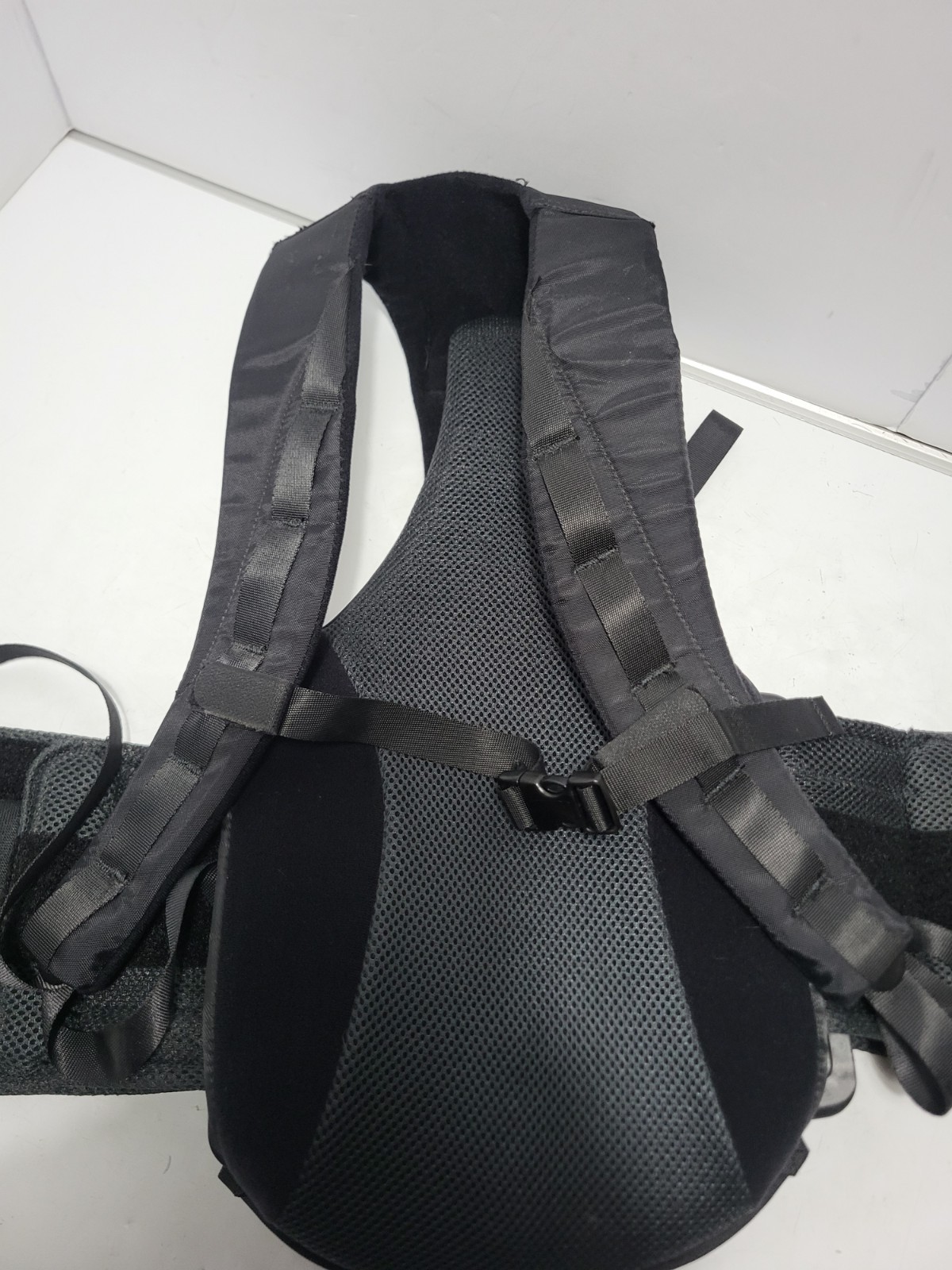 Aspen Horizon 456 TLSO One Size Adjustable Back Brace Black