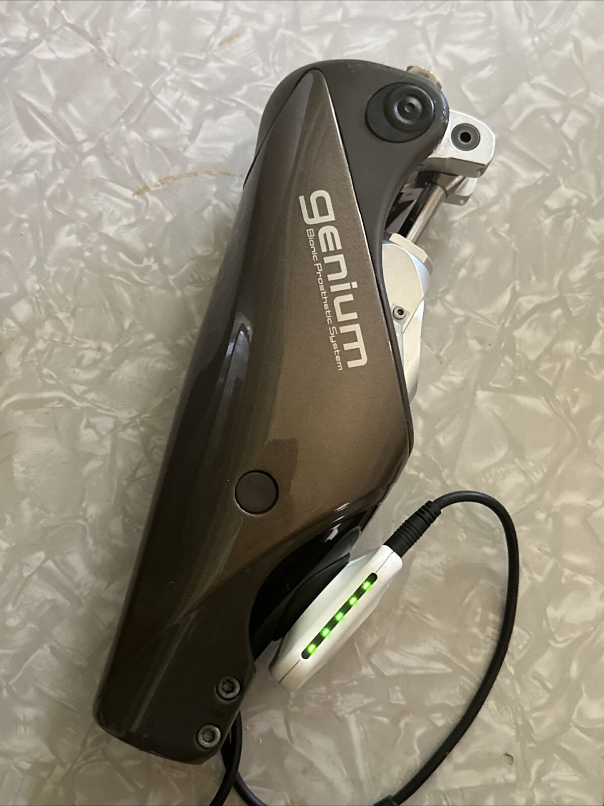 2014 Otto Bock OTTOBOCK Genium Prosthetic Knee Great Condition No Pylon/Charger