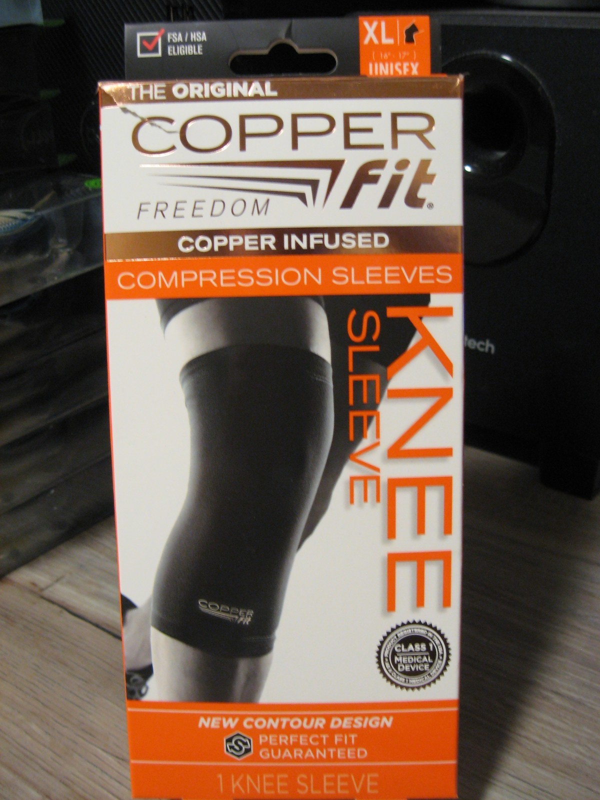 Copper Fit Infused Knee Sleeve – Compression – Black – Unisex – XL 16″ to 17″