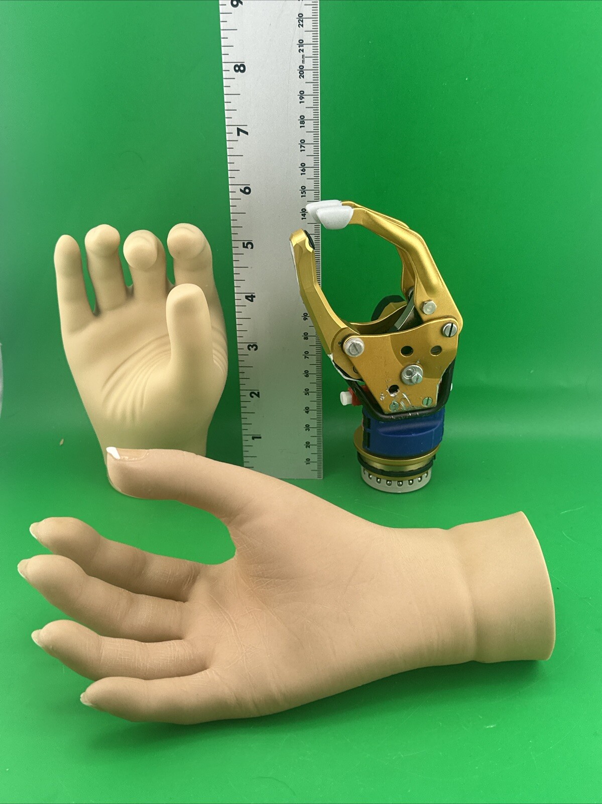 Ottobock Otto Bock SensorHand Speed Myoelectric Prosthetic Hand, Right