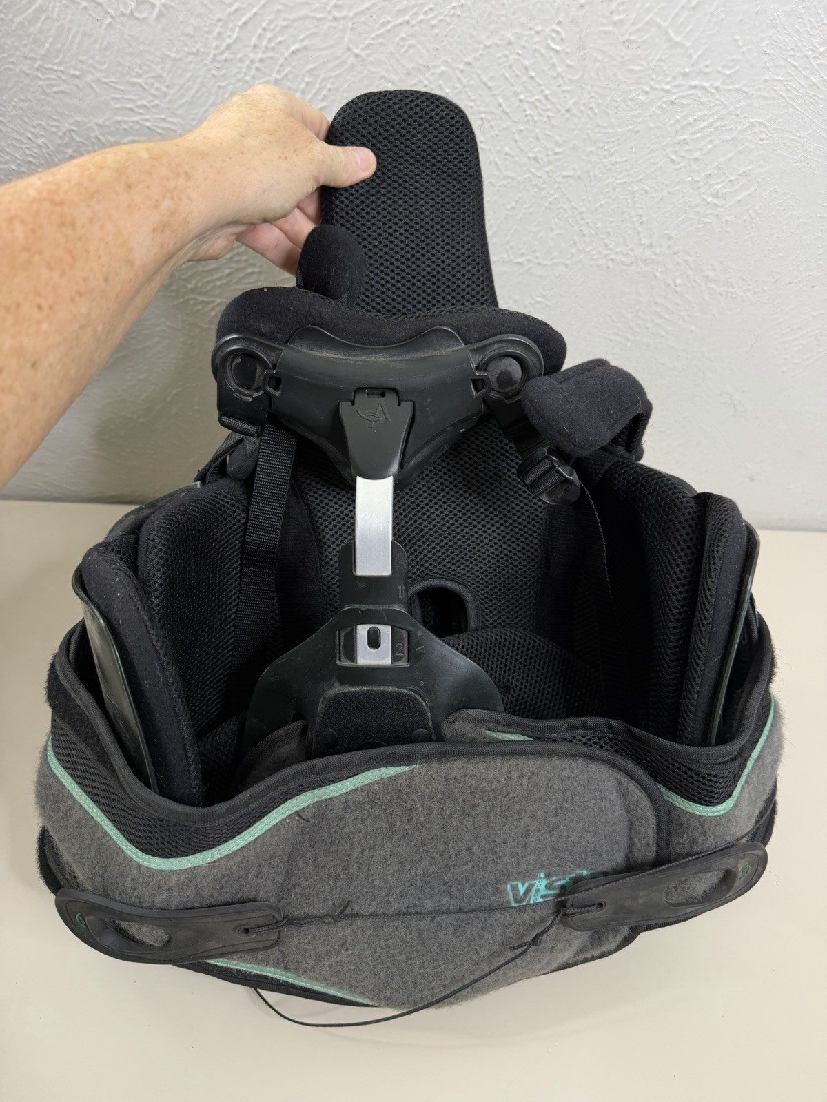 Aspen Horizon 464 TLSO Large Adjustable Back Brace Black GUC
