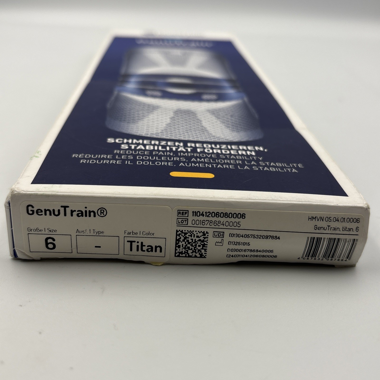 Bauerfeind GenuTrain Knee Support Size 6 Titan/Blue New Open Box