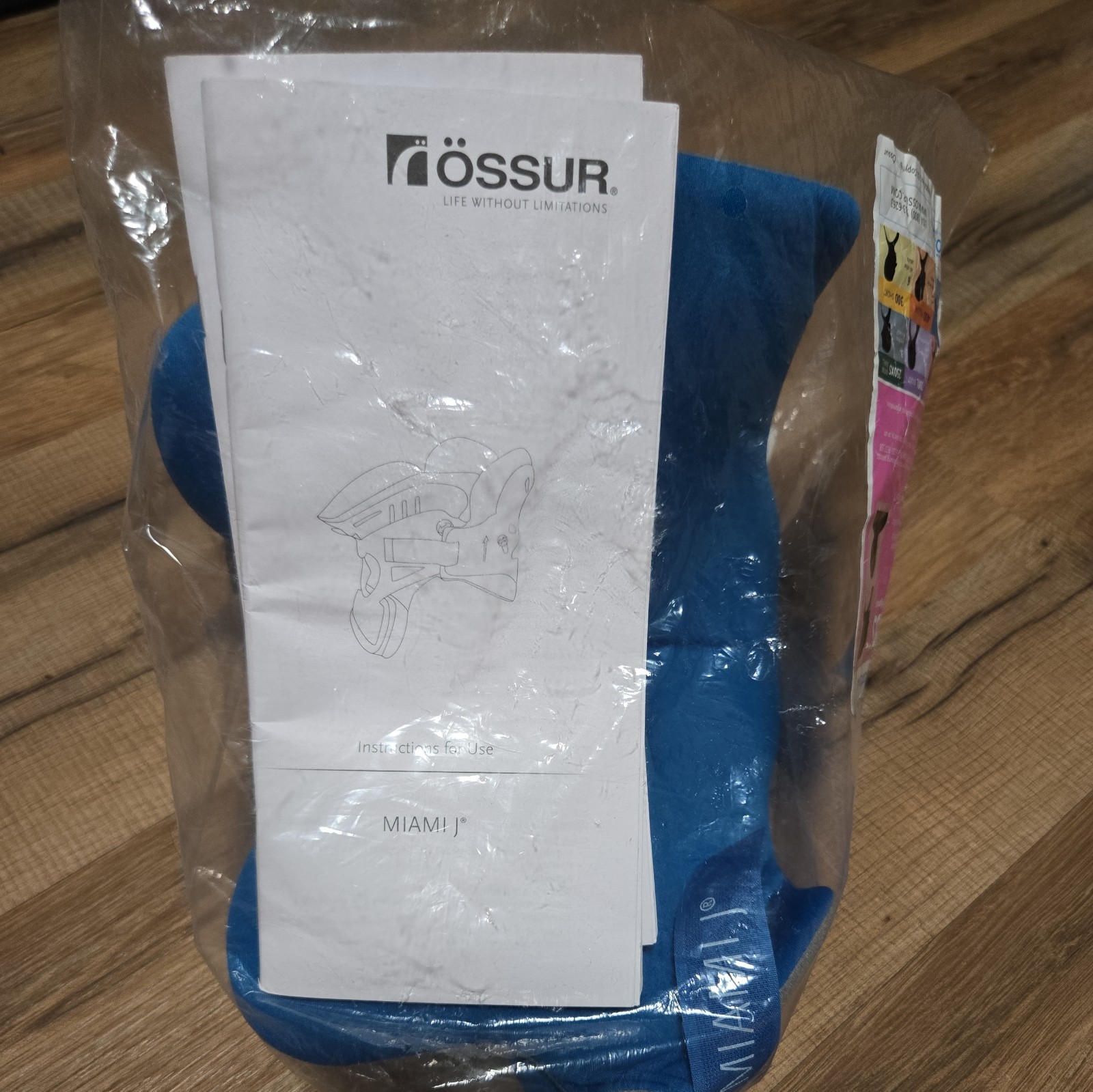 Ossur Miami J Cervical Neck Collar – MJ-200Short – NEW