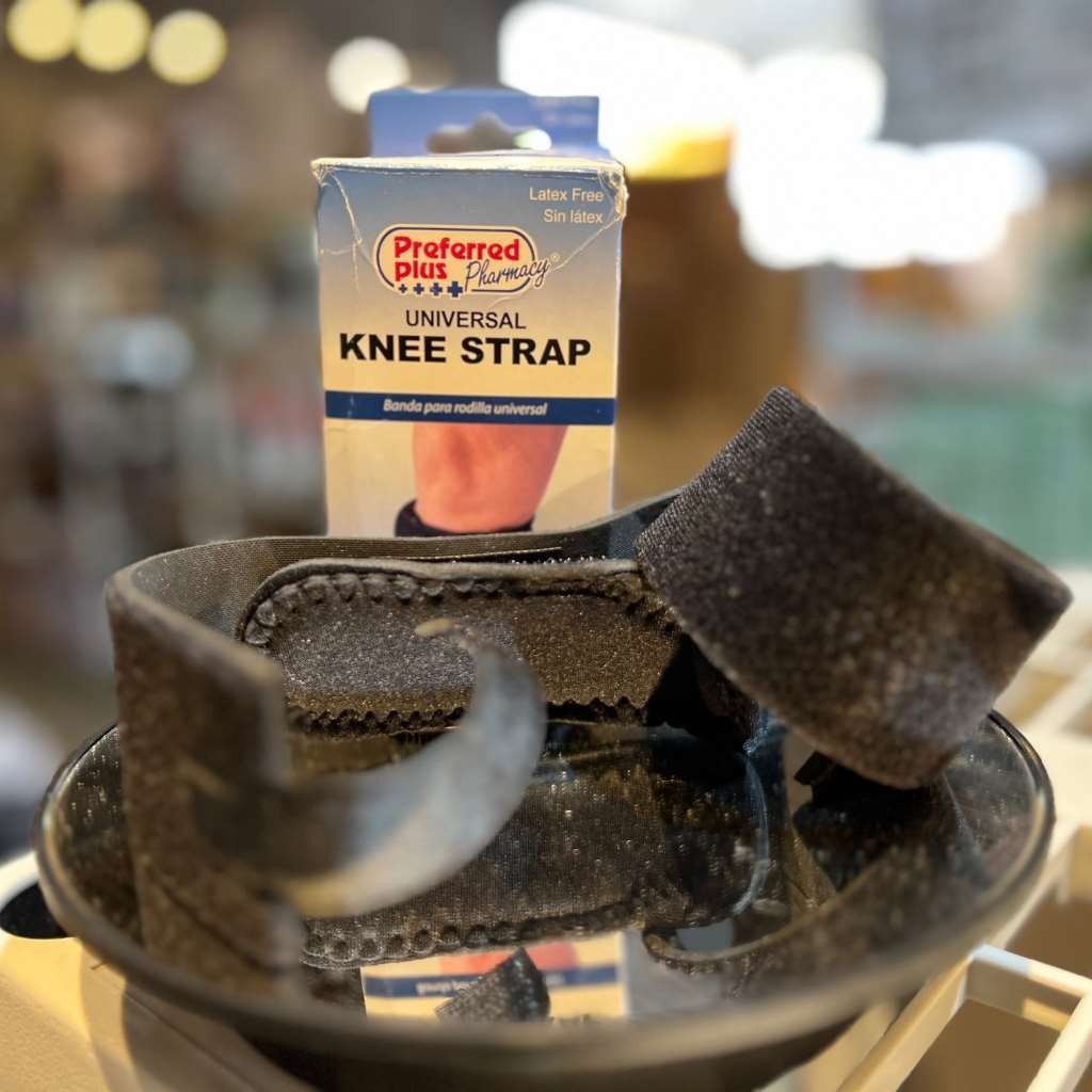 Preffered Plus Knee Strap Black Size: Universal (Latex Free)