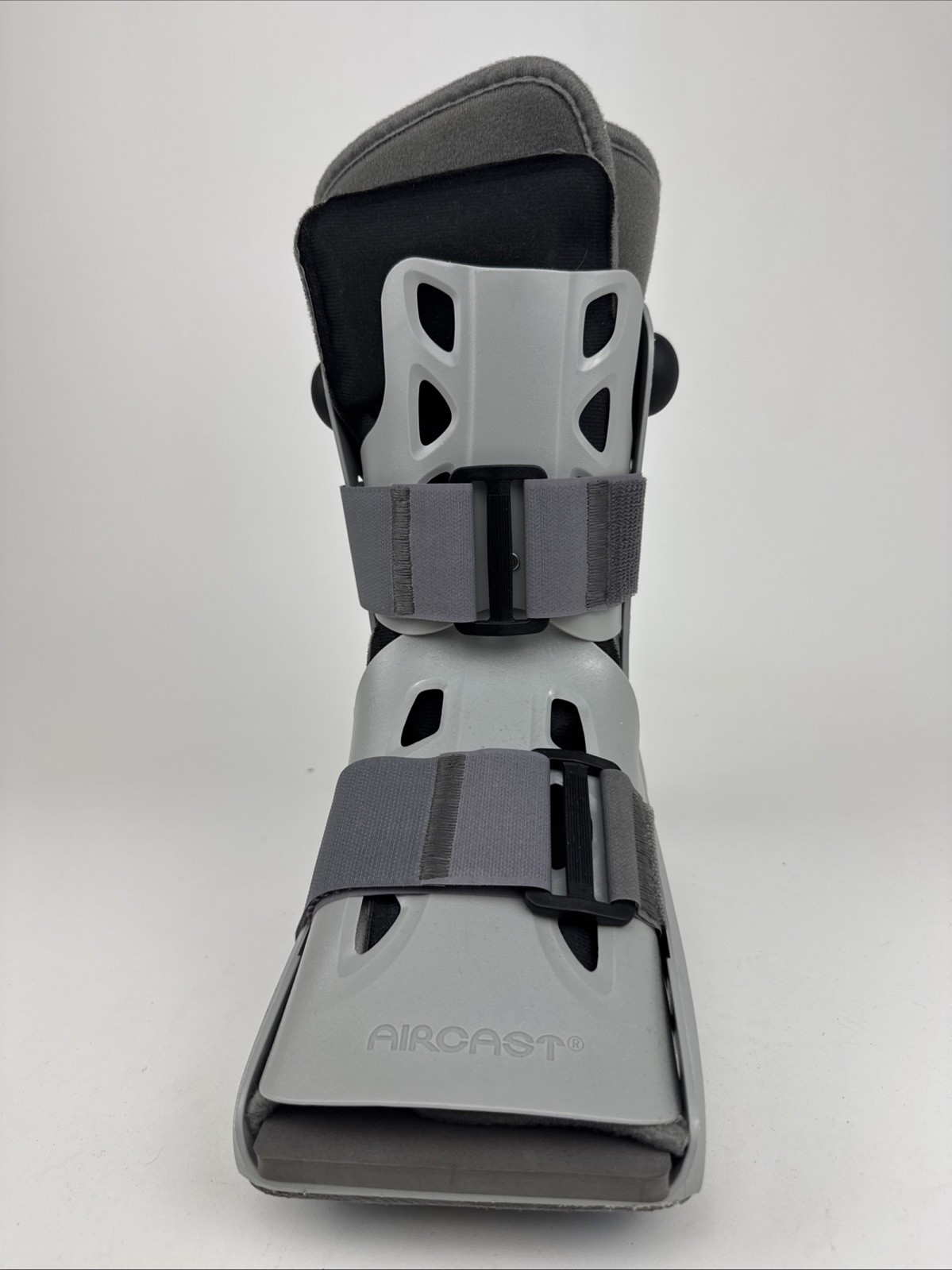 Aircast Softstrike Short Walker Brace ? Walking Boot w/ Pump DJO LLC 01ES-M
