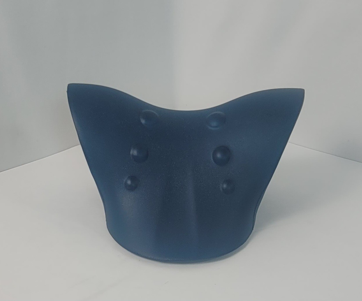 RESTCLOUD Neck and Shoulder Relaxer,Cervical Traction Device for TMJ Pain Relief