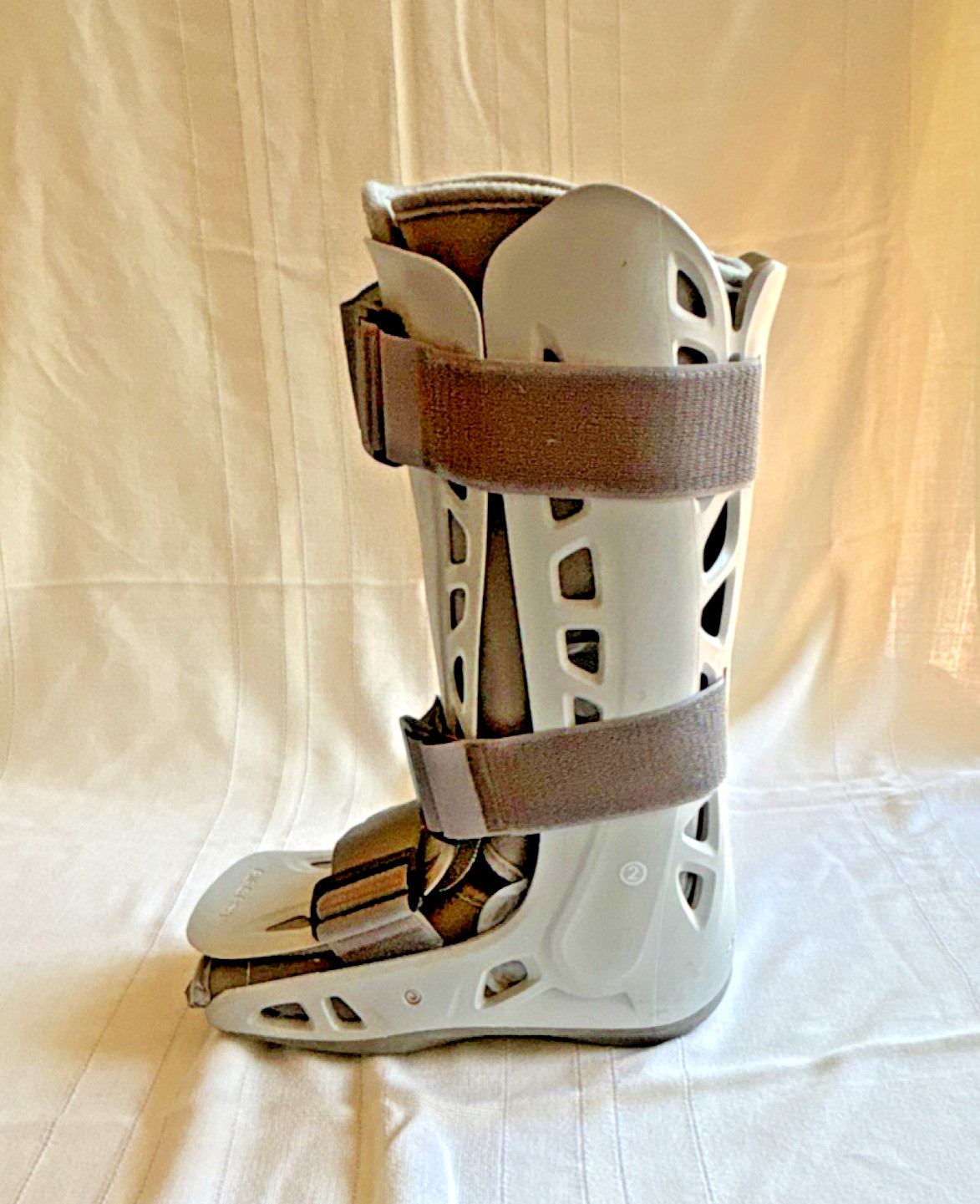 Aircast Adjustable Walking Boot Brace Size M Gray/Blue Ankle Foot