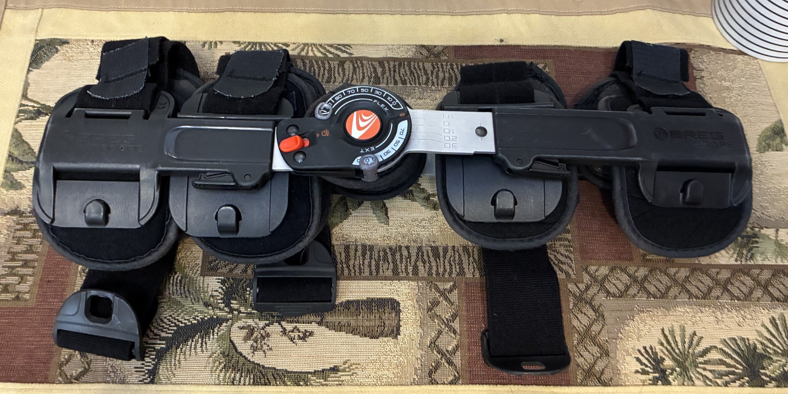 Breg T Scope Premier Post Op Hinged Knee Brace Universal Size Fully Cleaned