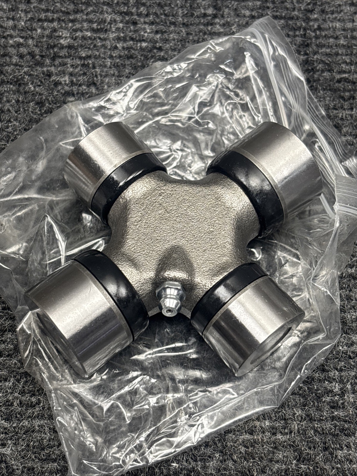 U Joint (1310/1350 Conversion), ‎3.5 x 3.5 x 1.25 inches 95-0460