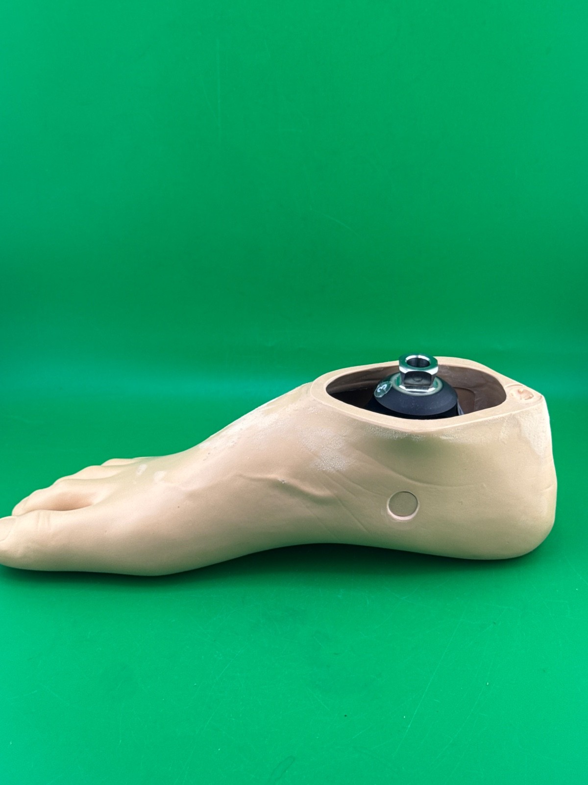 Trulife Kinetic single Axis Prosthetic Foot. Right. Size 27, Category 3