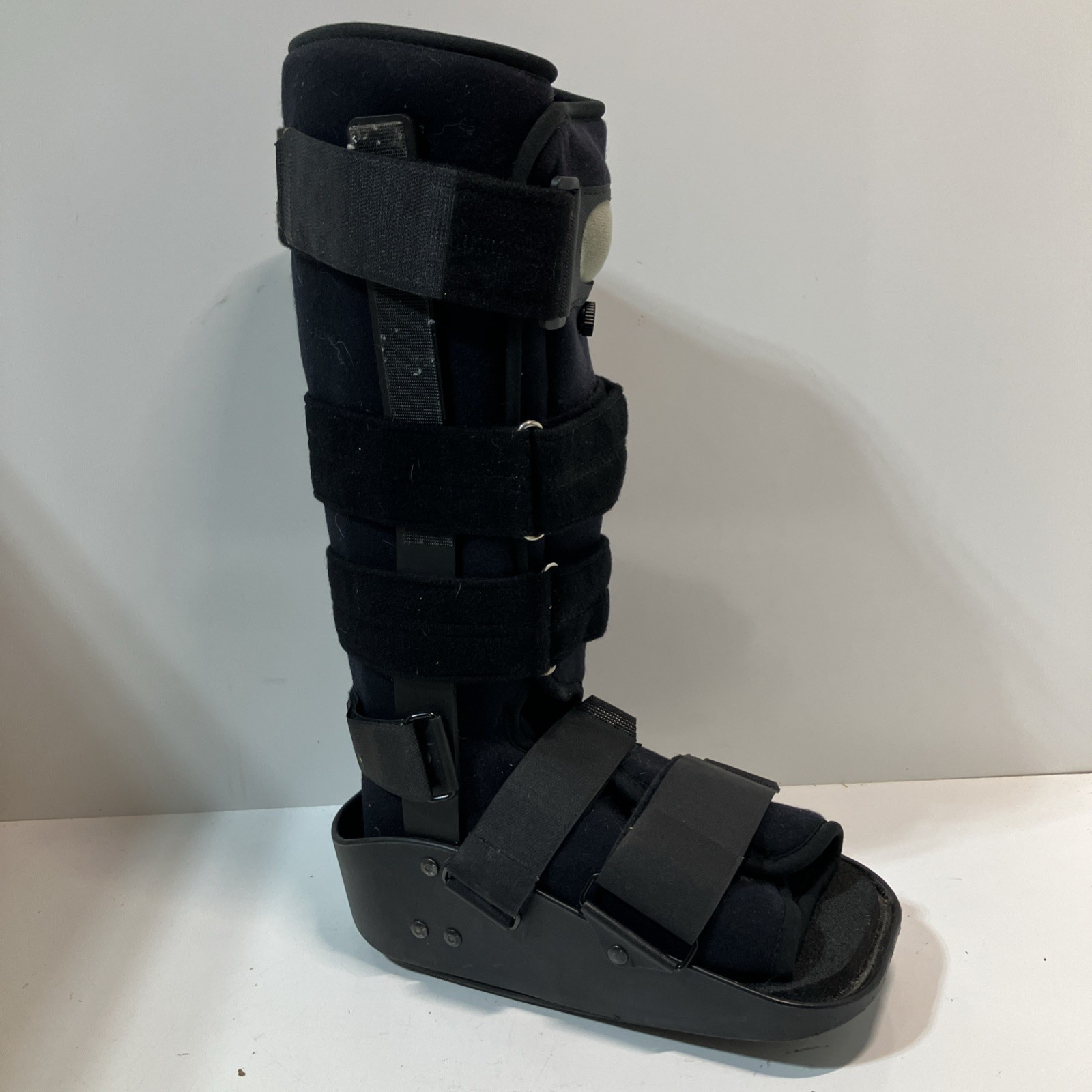 Maxtrax Orthopedic Inflatable Sz Medium DJO LLC Ankle Foot Brace Walking Boot