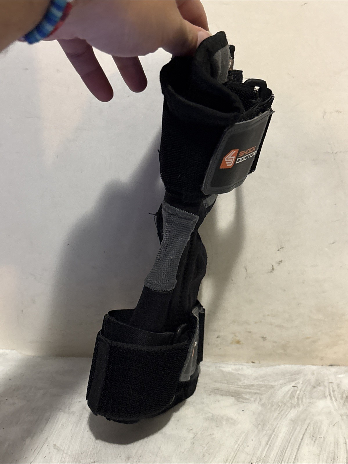 Shock Doctor 870 Knee Brace Support Size L, Recovery