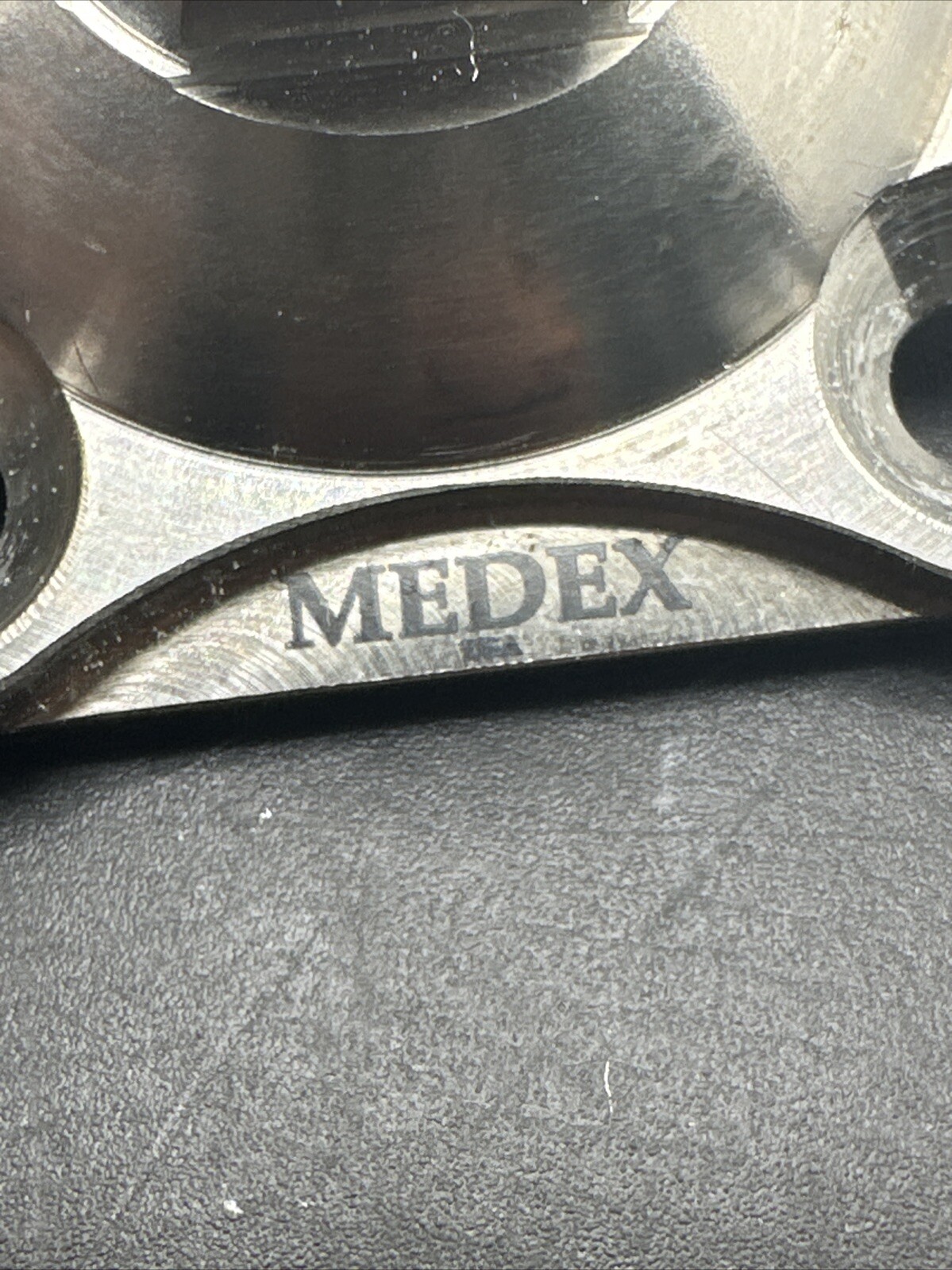 Medex Titanium, Prosthetic Four Hole Pyramid Plate With Screws