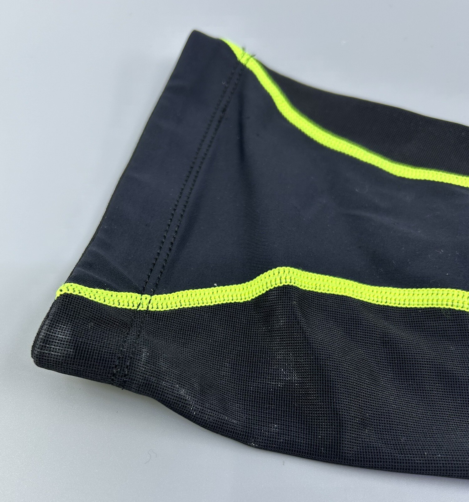 DonJoy Performance Knee Brace Short Undersleeve Size Small Black Slime Green