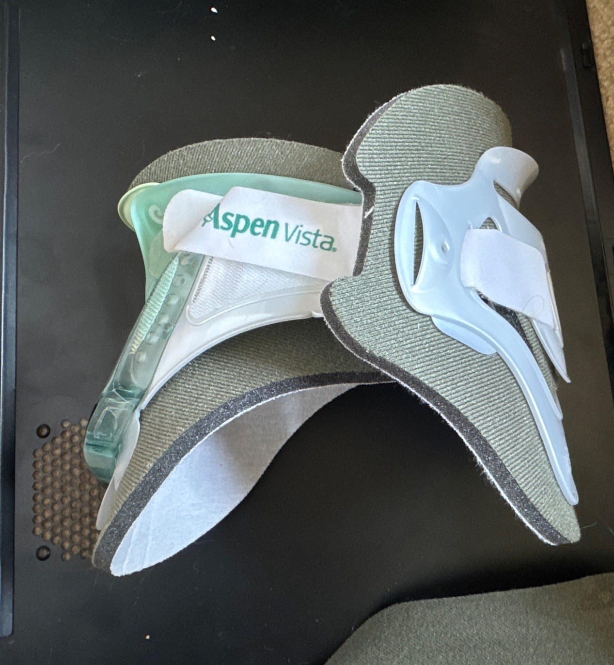 Aspen Vista Cervical Collar 2 pc Neck Brace Restrict Motion Spine 6 Adj NO BOX