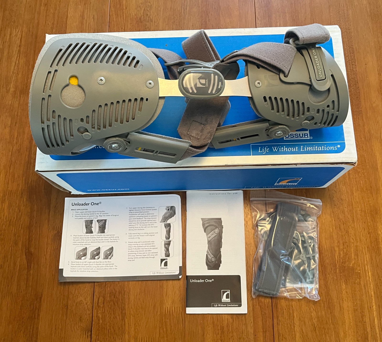Ossur Unloader One with SmartDosing Medial Right Knee Brace Size Small w/ Box