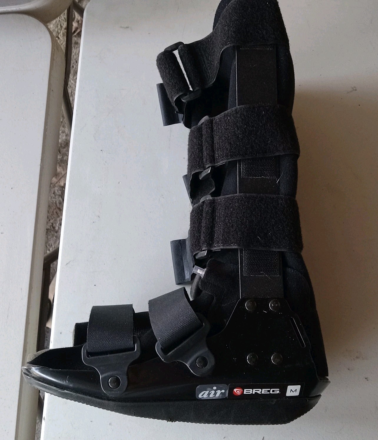 Breg Walker Orthopedic Five-Strap Air Pump Boot Size M Medium NT030619