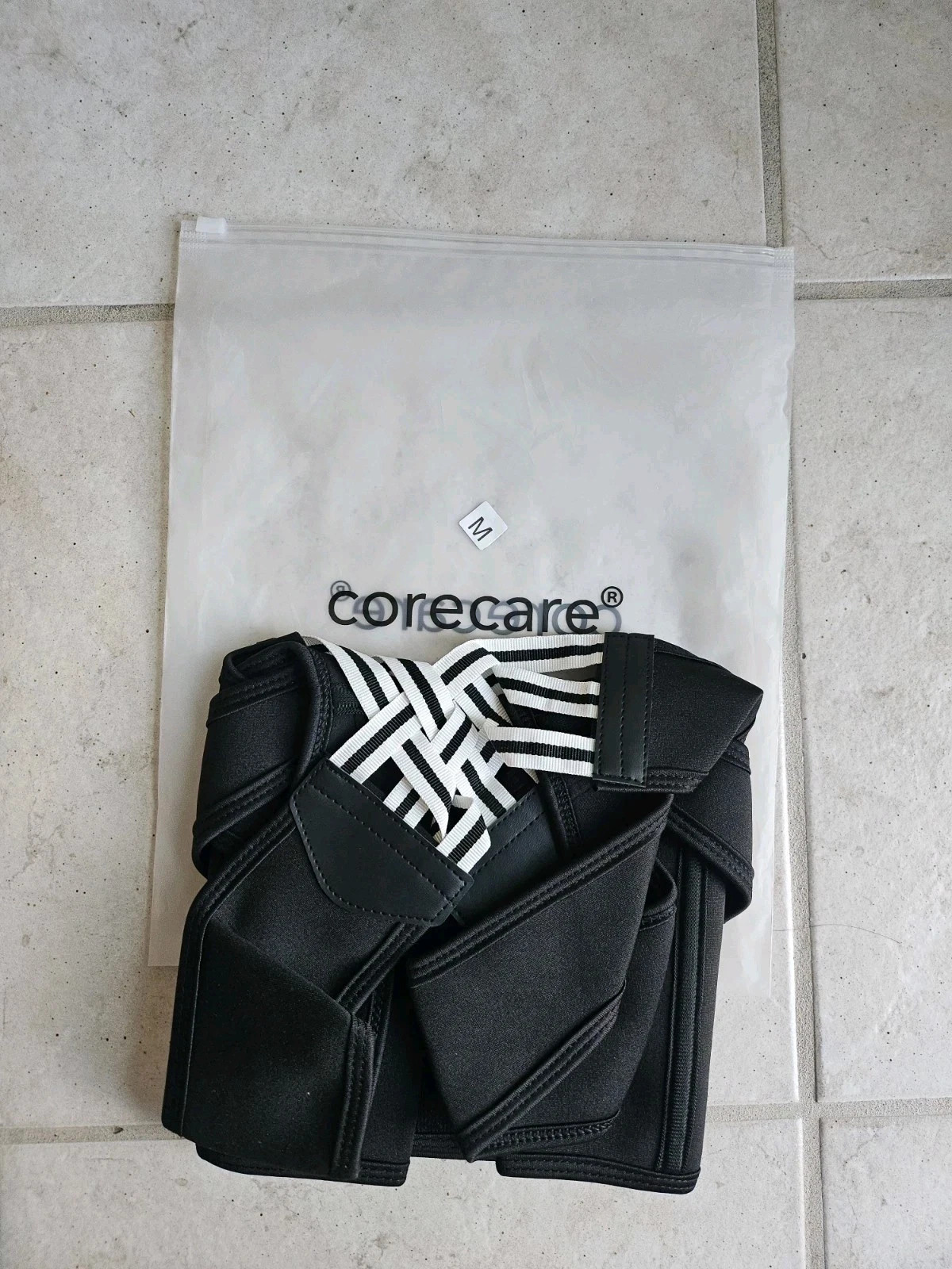 Corecare Posture Corrector for Unisex, Shoulder Straightener Adjustable – M