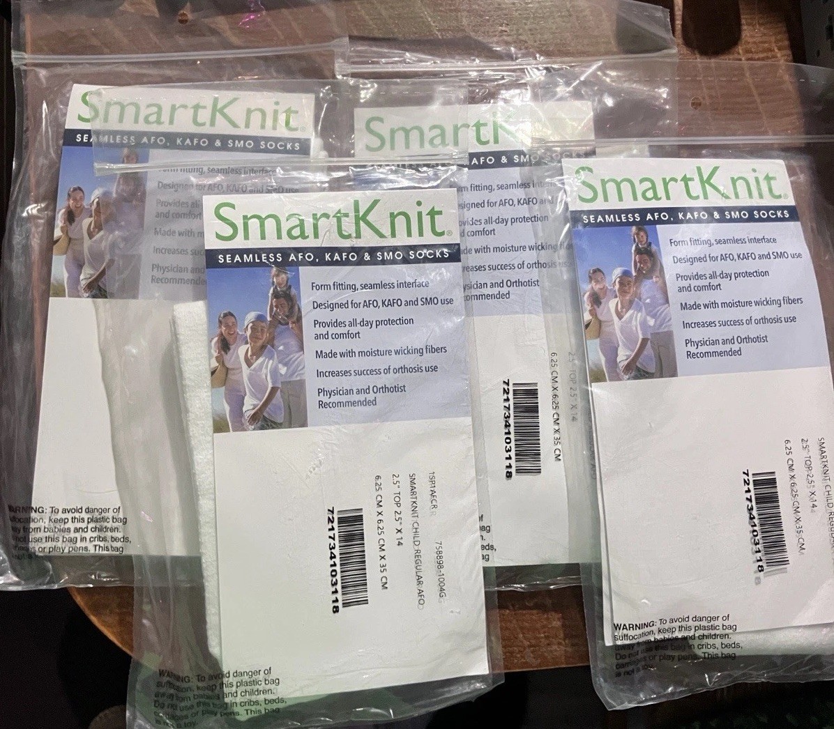 🧦4 Pair Smartknit Socks Child Regular /(Adult Xsmall) White AFO 2.5” X 14”