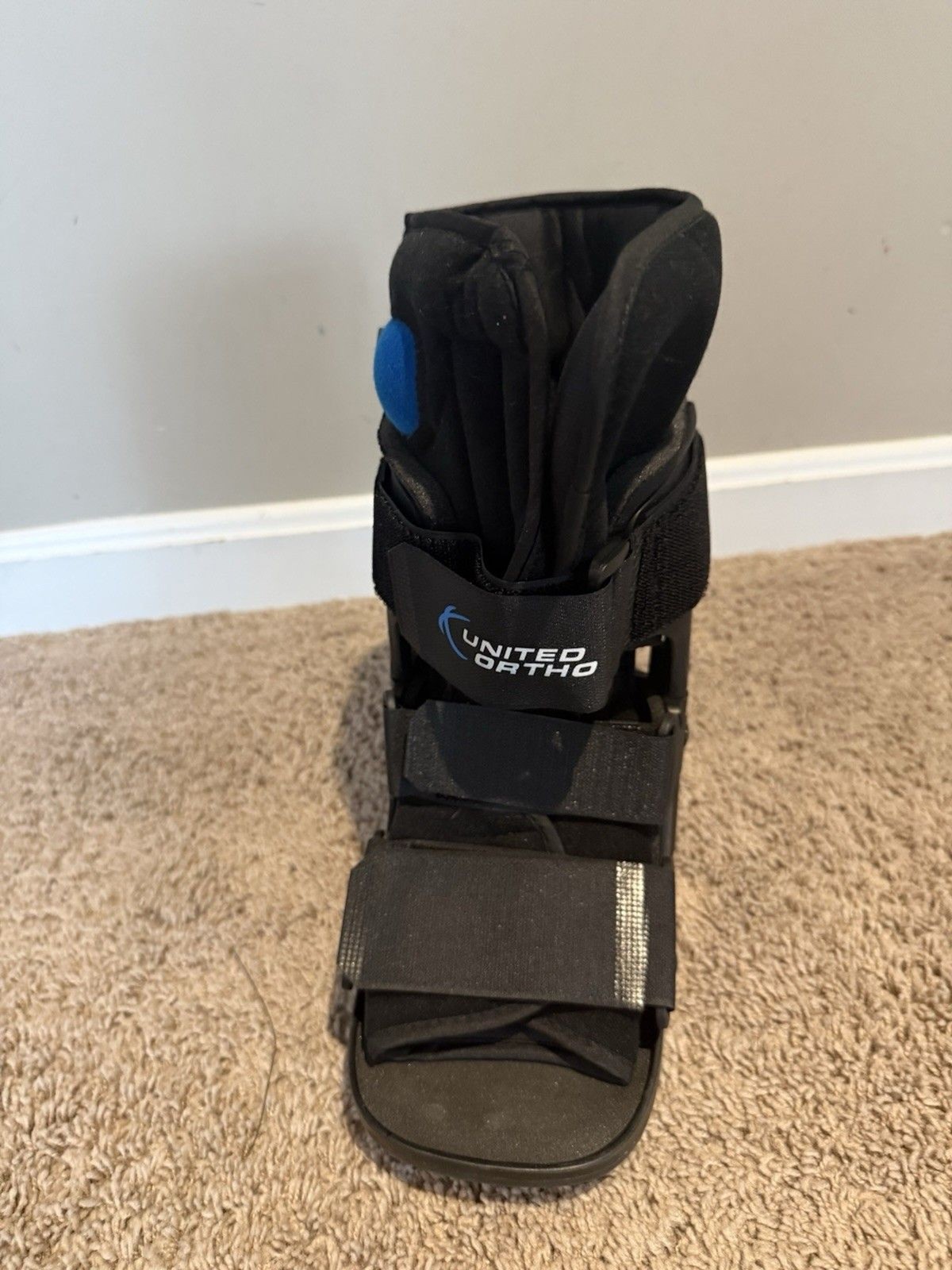United Ortho Short Air Cam Walker Fracture Boot, Small, S, Black