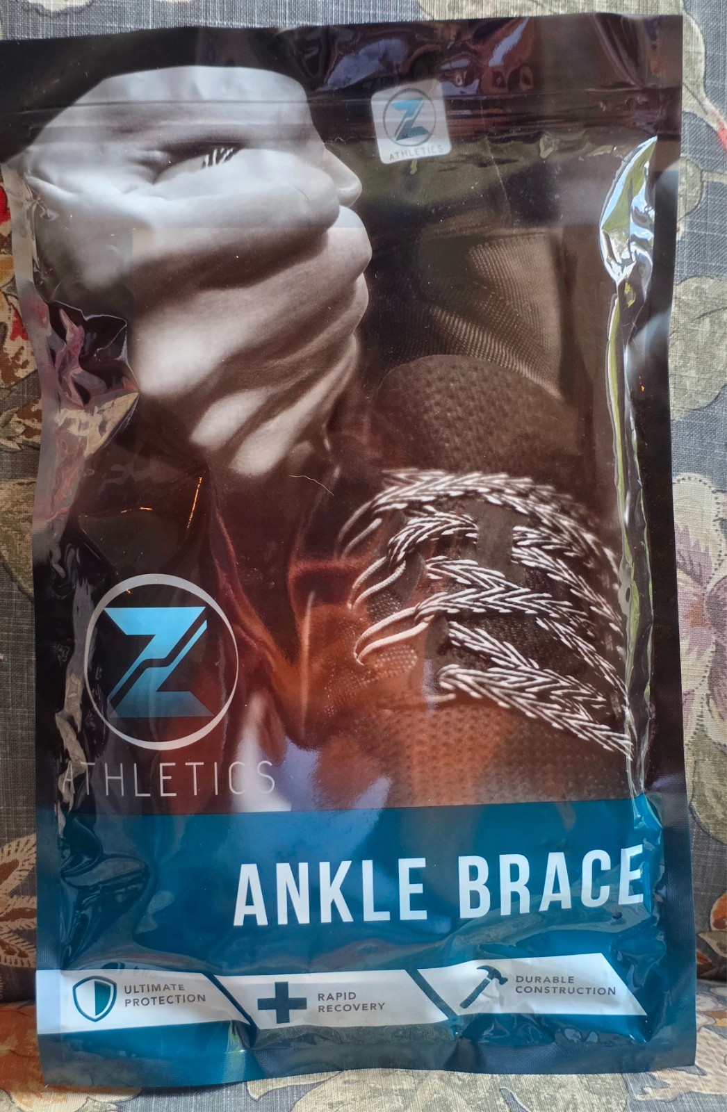 Z ATHLETICS Ankle Brace -Lace Up Adjustable Support Black/Large NIP