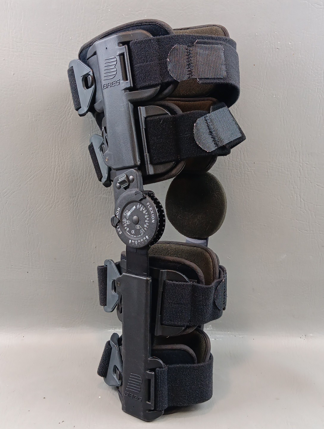 Breg Post Op T Scope Premier Knee Brace Black Padded Adjustable Left/Right
