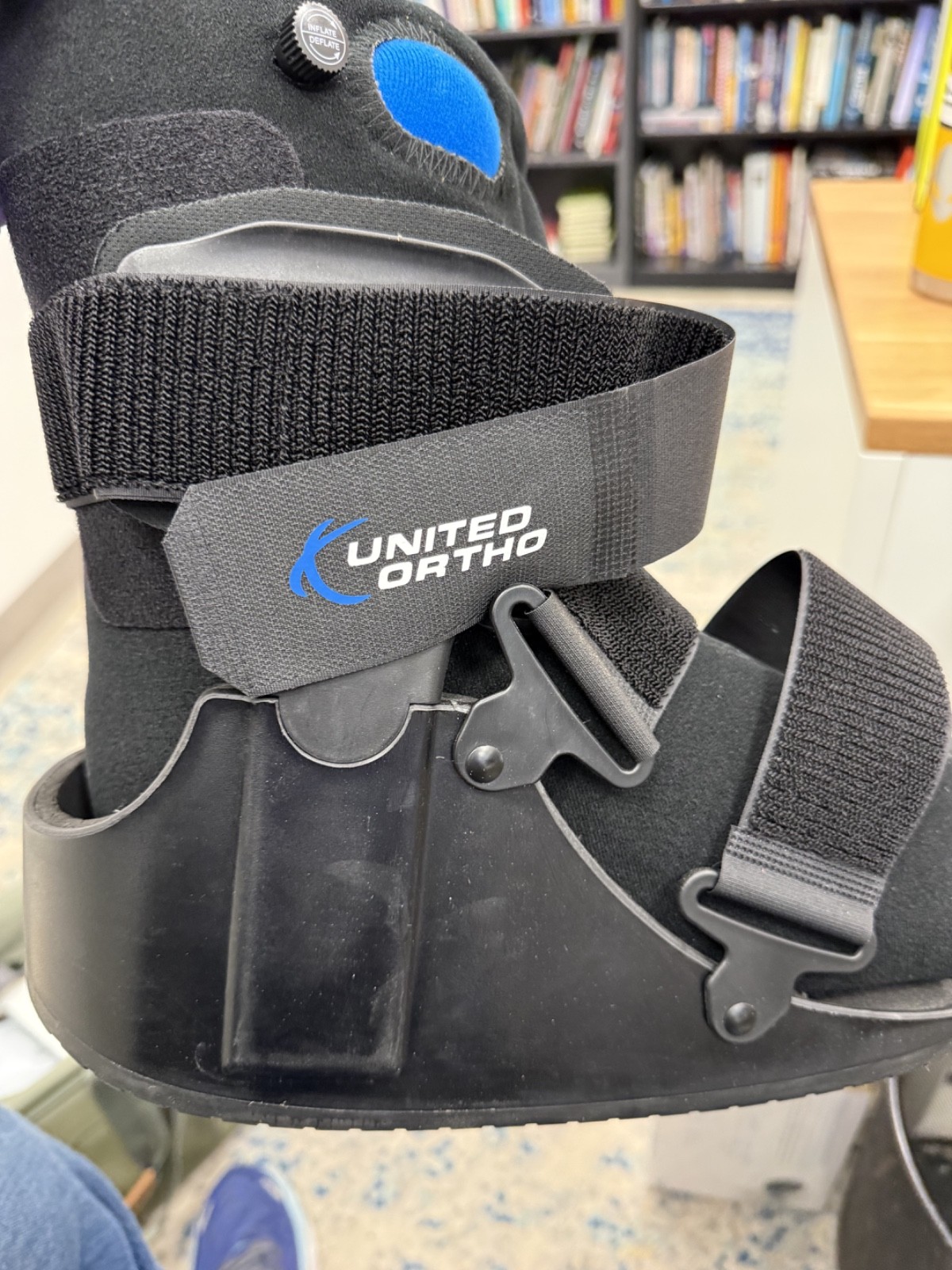 United Ortho Short Air Cam Walker Fracture Boot Large Black USA14115