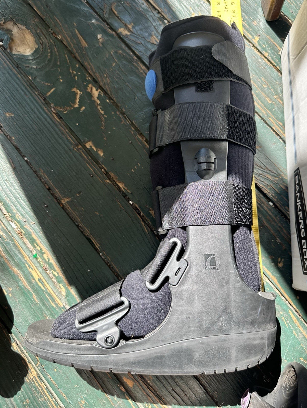 Ossur Walker EQ Air MD Black A-W0600BLK Walker Fracture Boot Medium