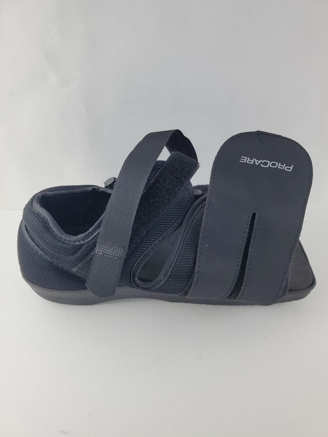 ProCare Squared Toe Post-Op Shoe Size:medium ( Wear on the left or right )