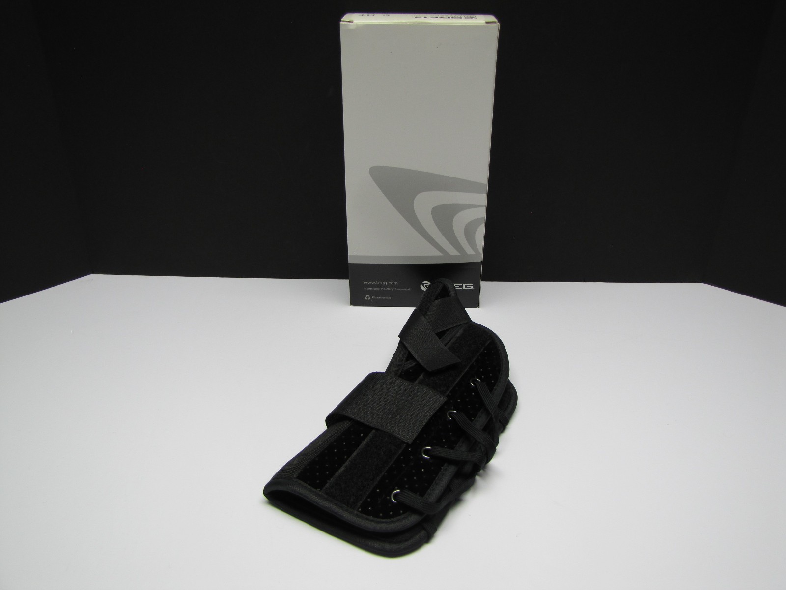 Breg 8″ Wrist Lacer w Thumb Spica Splint Brace Support – Right, Small 10372