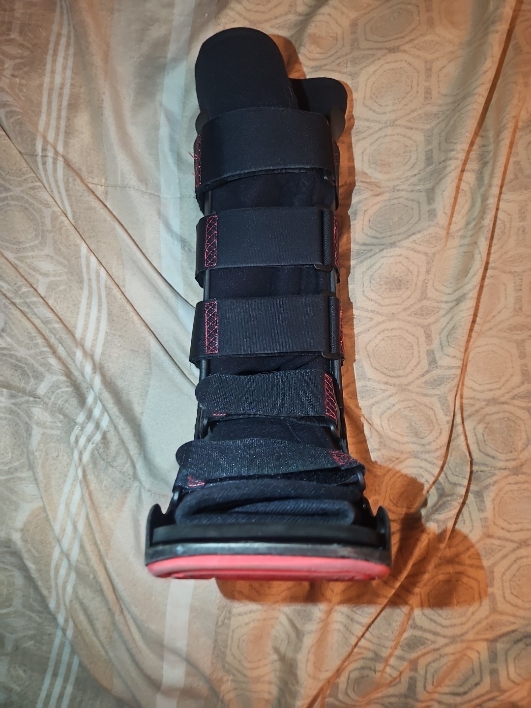 Xcel Trax Orthopedic Walking Boot Size Medium **USED**