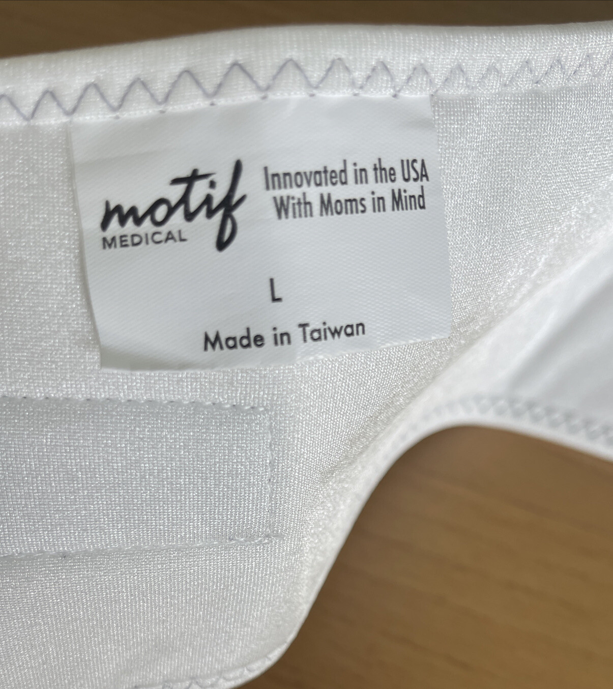 Motif Medical Pregnancy Support Band Size Large 14-18 49-52 Waist White, Opened