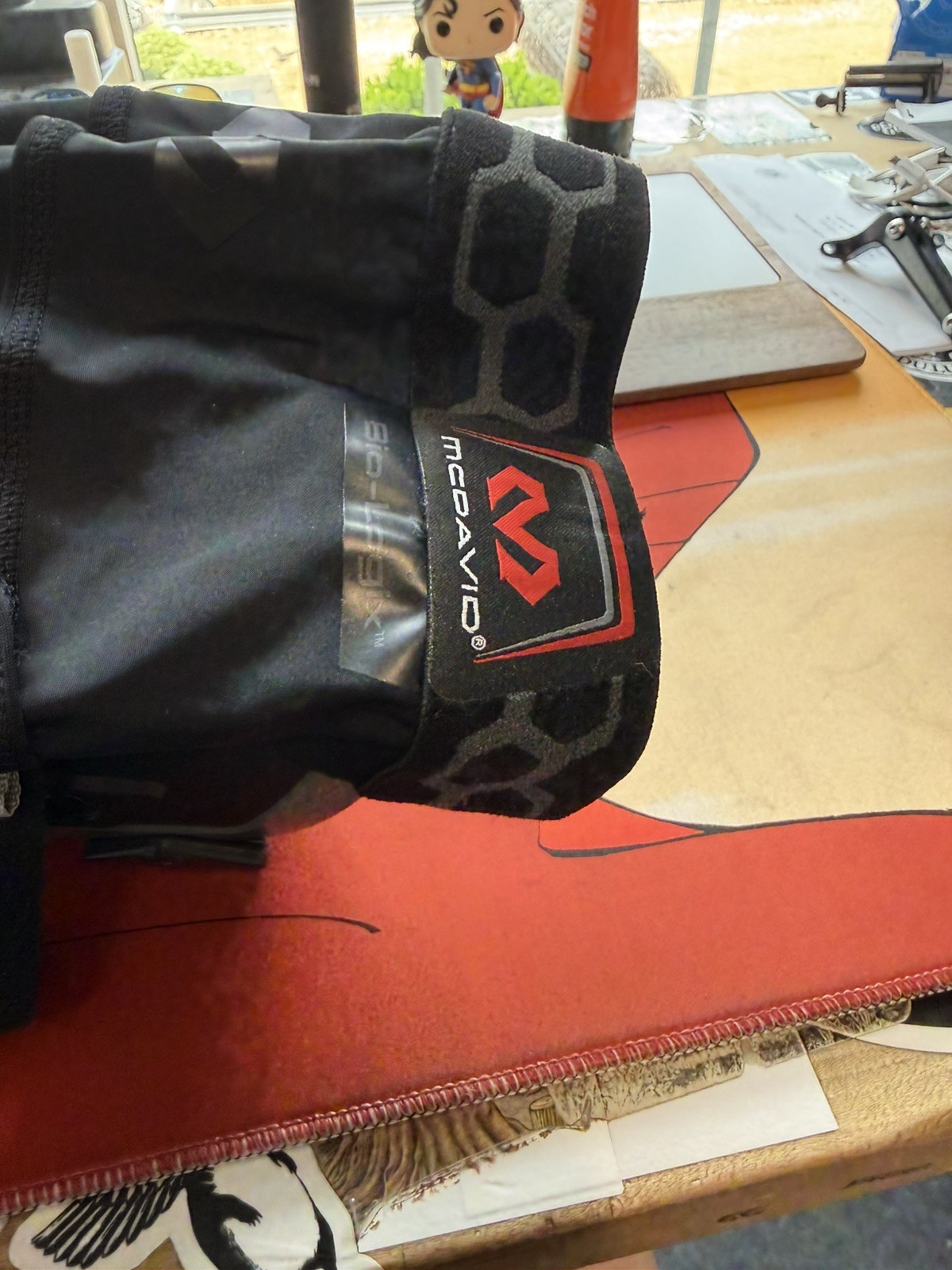 McDavid MD4200 SL1 Bio Logix Knee Brace Semi-Rigid with Hindge Left Leg- Black