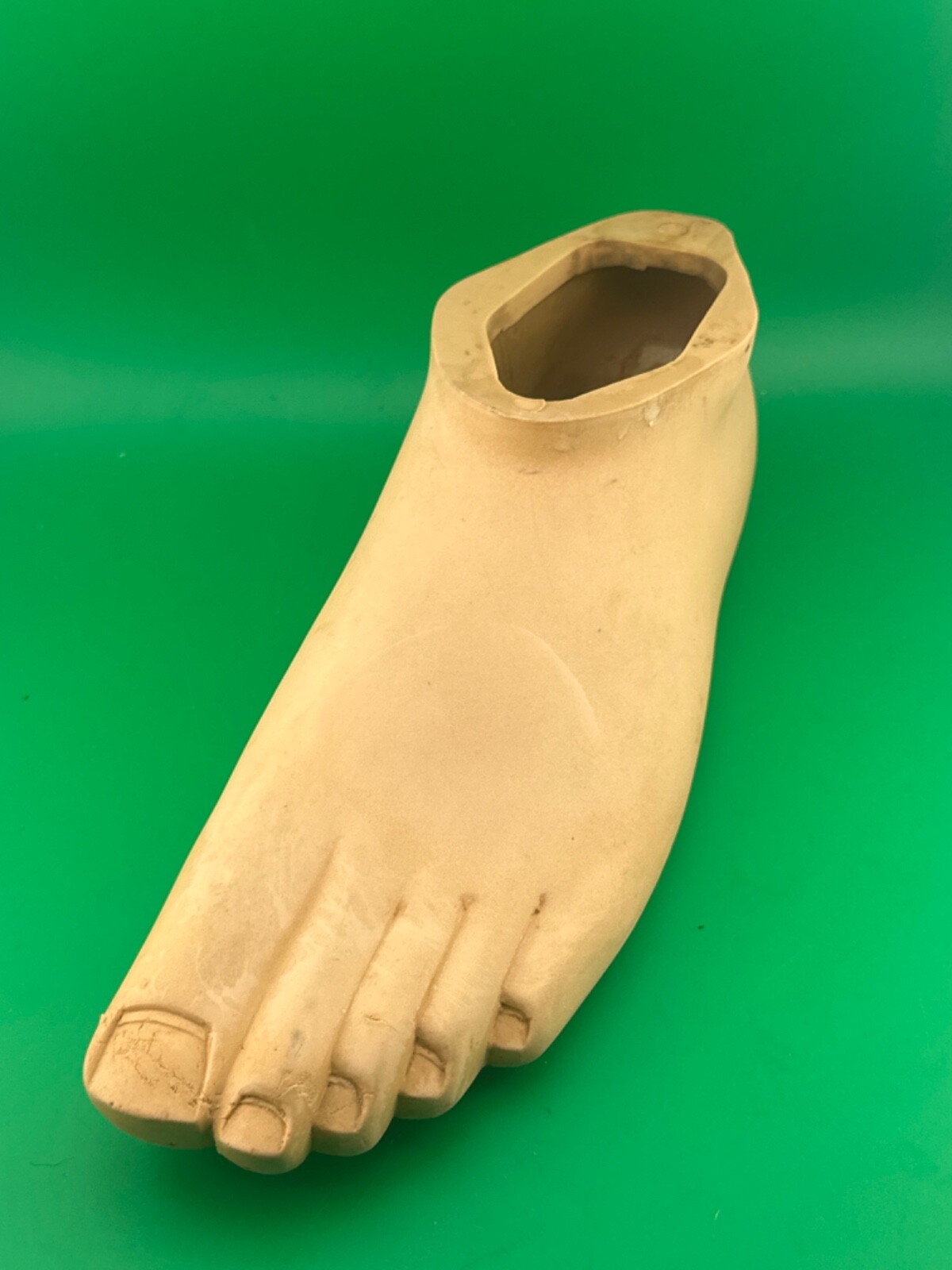 Prosthetic footshell foot shell, left. Endolite blatchford Sz 29