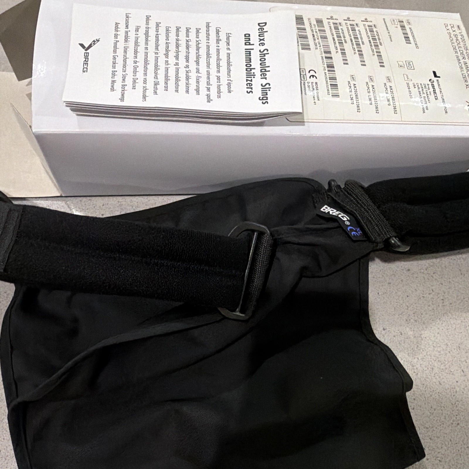 Breg Adjustable Shoulder/Arm Sling Immobilizer XL Black VP2010-03