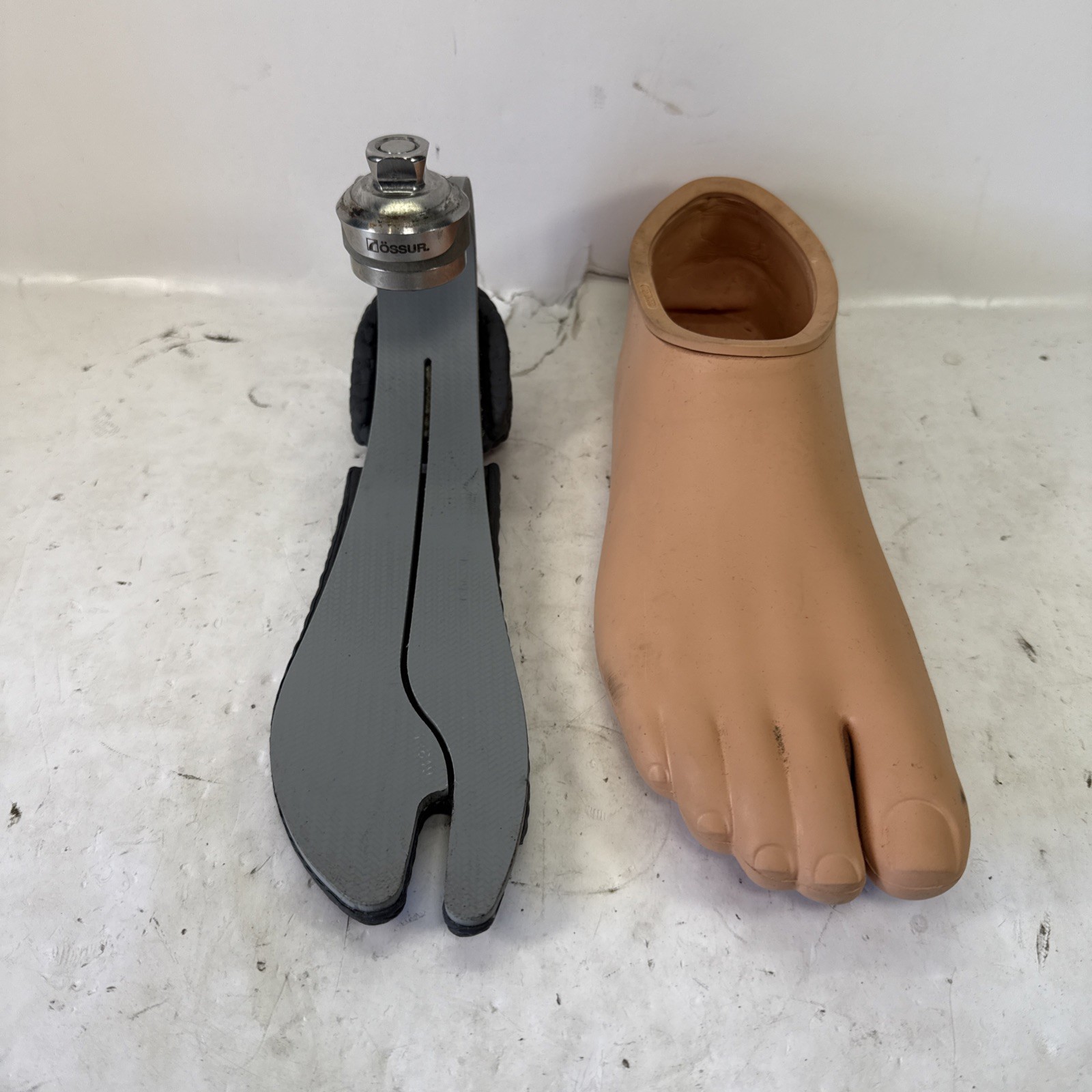 Ossur Balance S Prosthetic Foot Size 27 Category 4 RIGHT