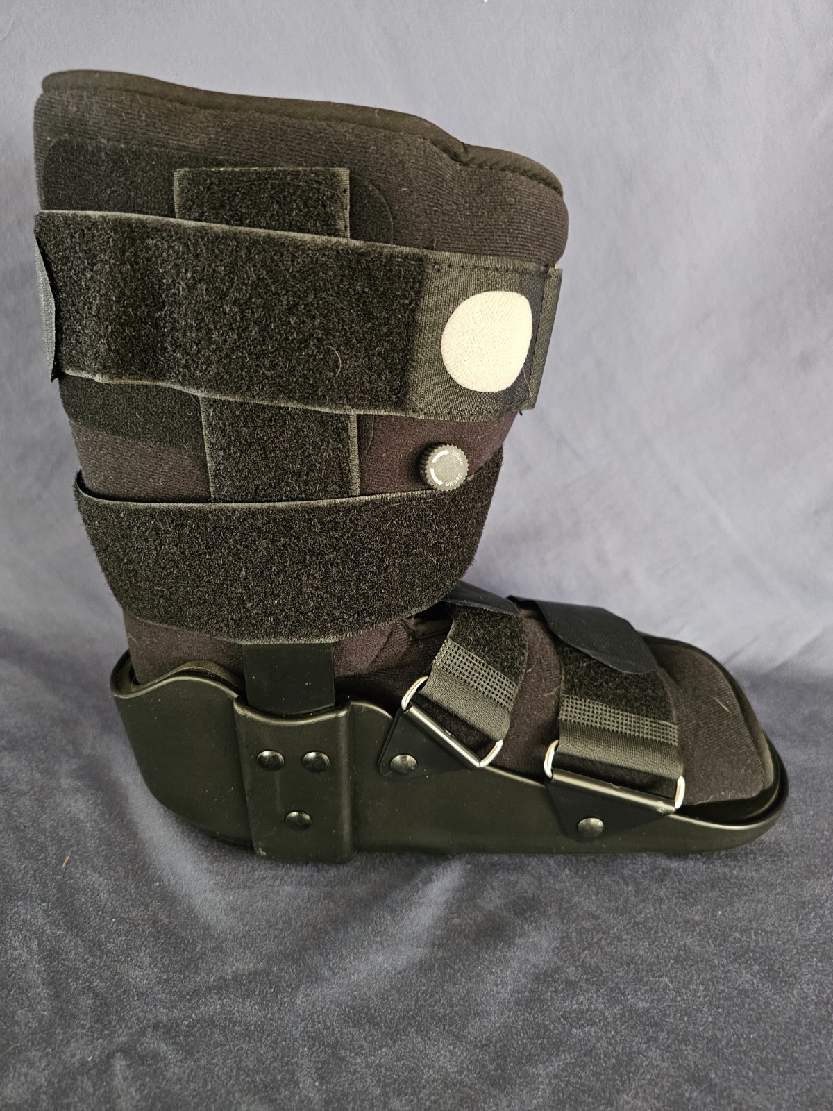 Medibot Walking Boot Air Cam Walker Fracture Boot Medium M Men 6-9 Women 7-10