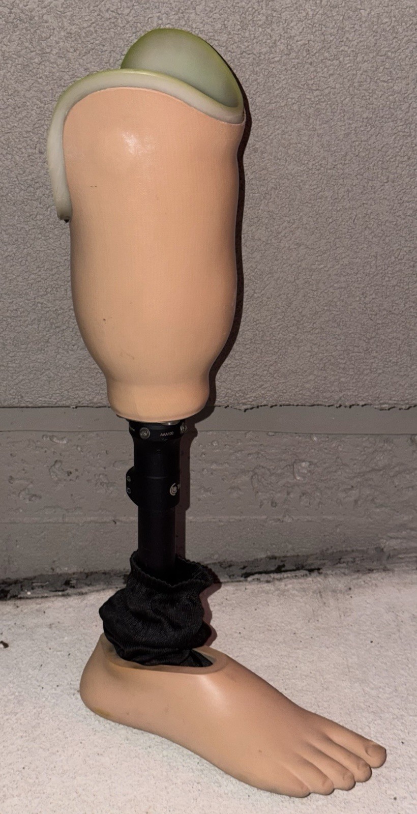 Trulife Below Knee Prosthetic Leg Right Foot AAA100 BK