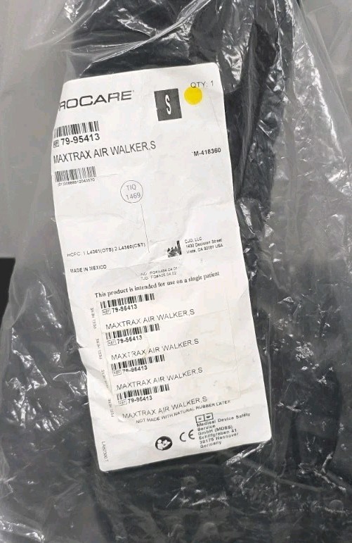 ProCare MaxTrax Air Walker Boot – SMALL– Ref 79-95413*New