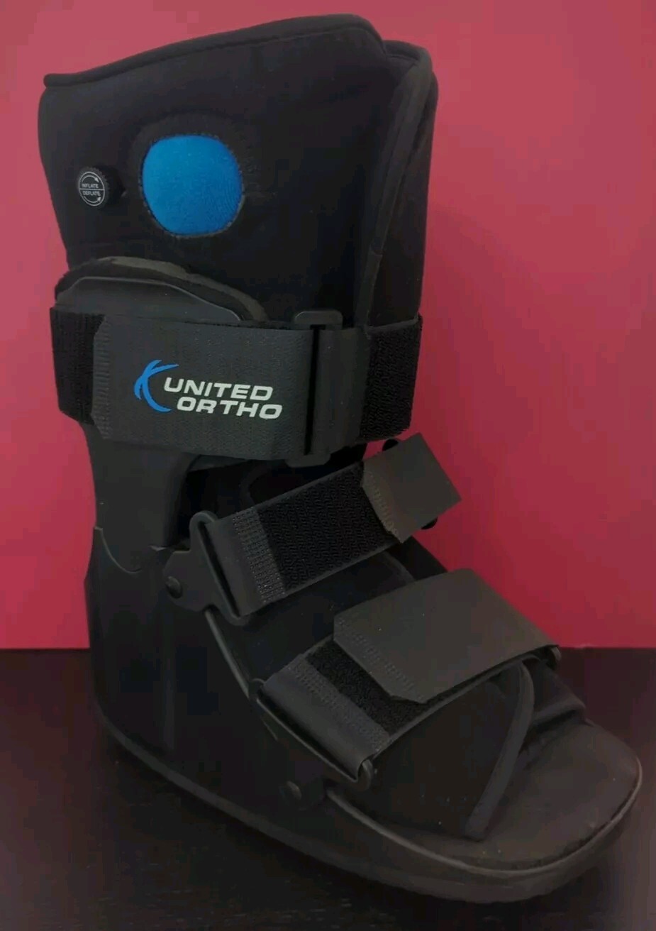 United Ortho – Short Air Cam Walker – Fracture Book – Small – Fits L/R Foot