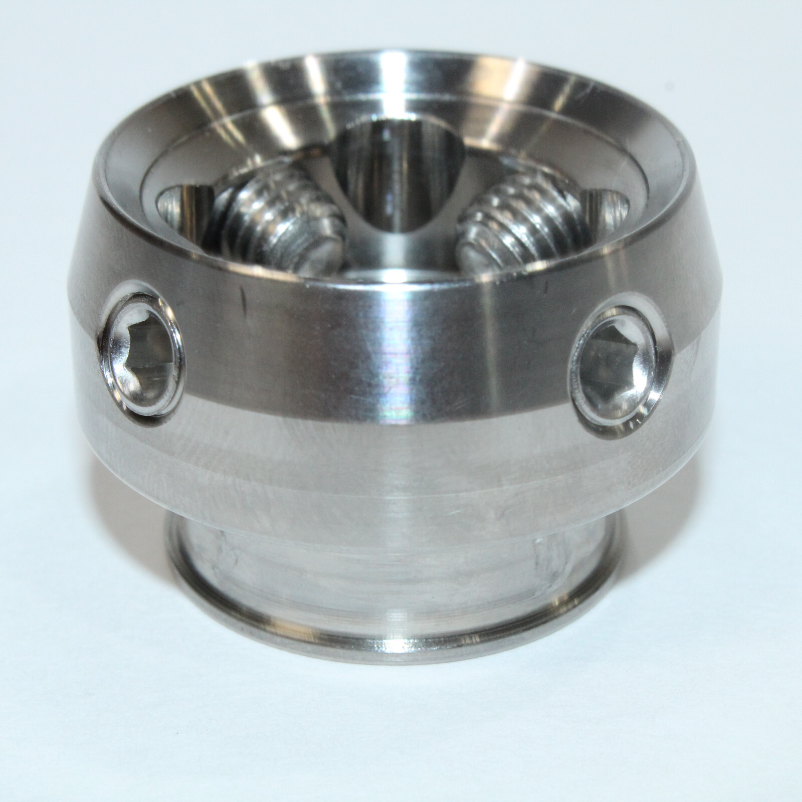 PROSTHETIC COMPONENT FEMALE PYRAMIDAL RECEIVER w/ 27.5mm TUBE AND 29.5mm FLANGE