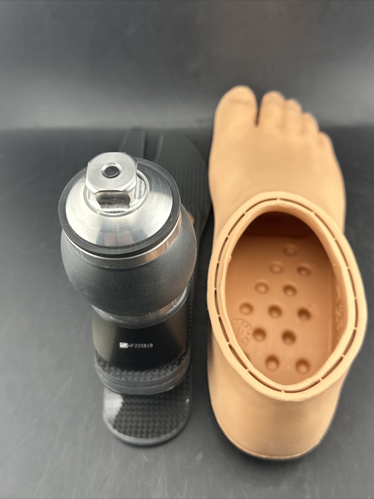 ossur pro-flex Lp Torsion prosthetic foot. Size 24. category 2. Right Foot