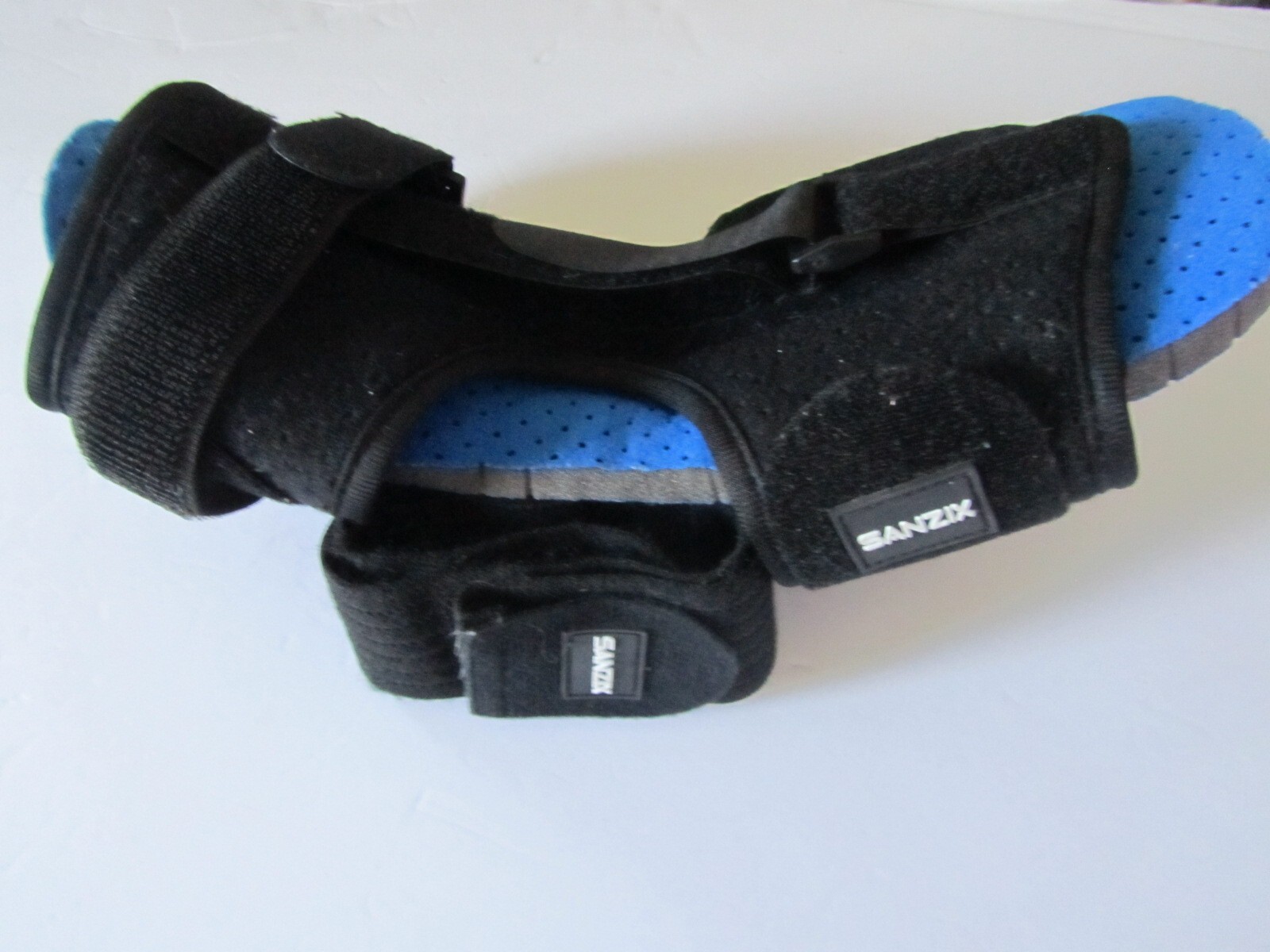 Adjustable Plantar Fasciitis Night Splint One Size Fits Most Left or Right Foot