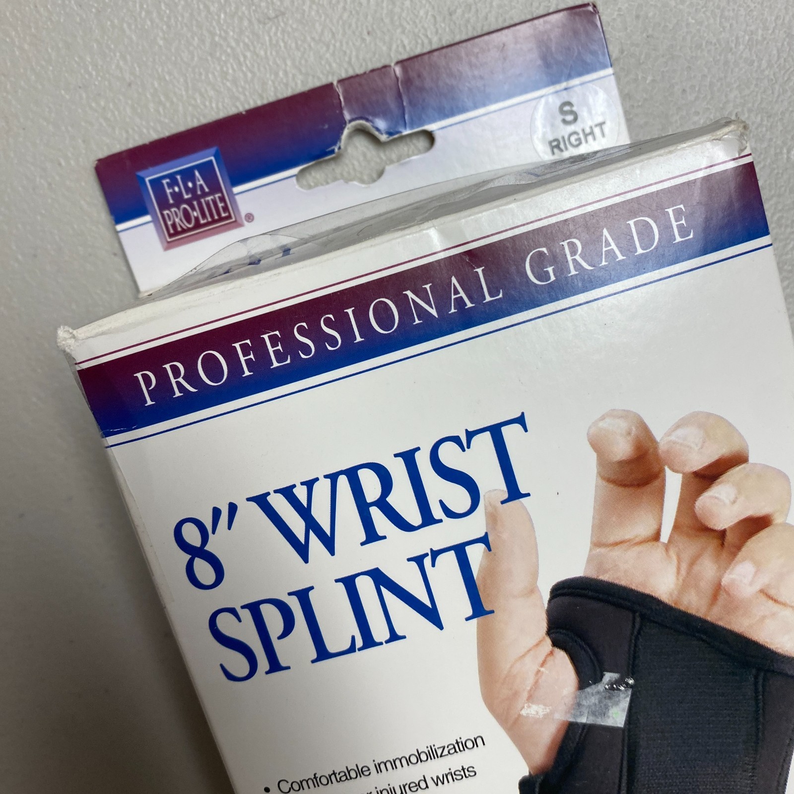 New Fla Pro Lite 8″ Wrist Splint Professional Grade Compression Small Right