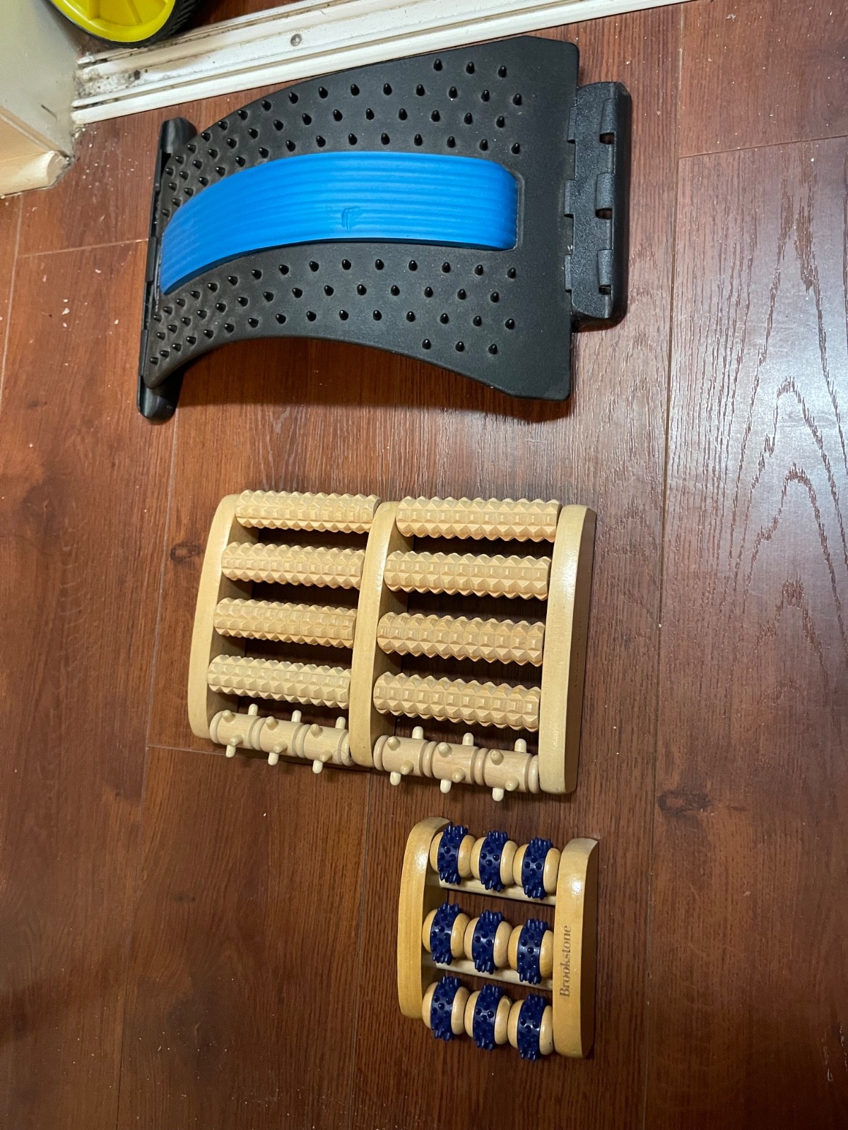 back stretcher lumbar back and 2 foot rollers