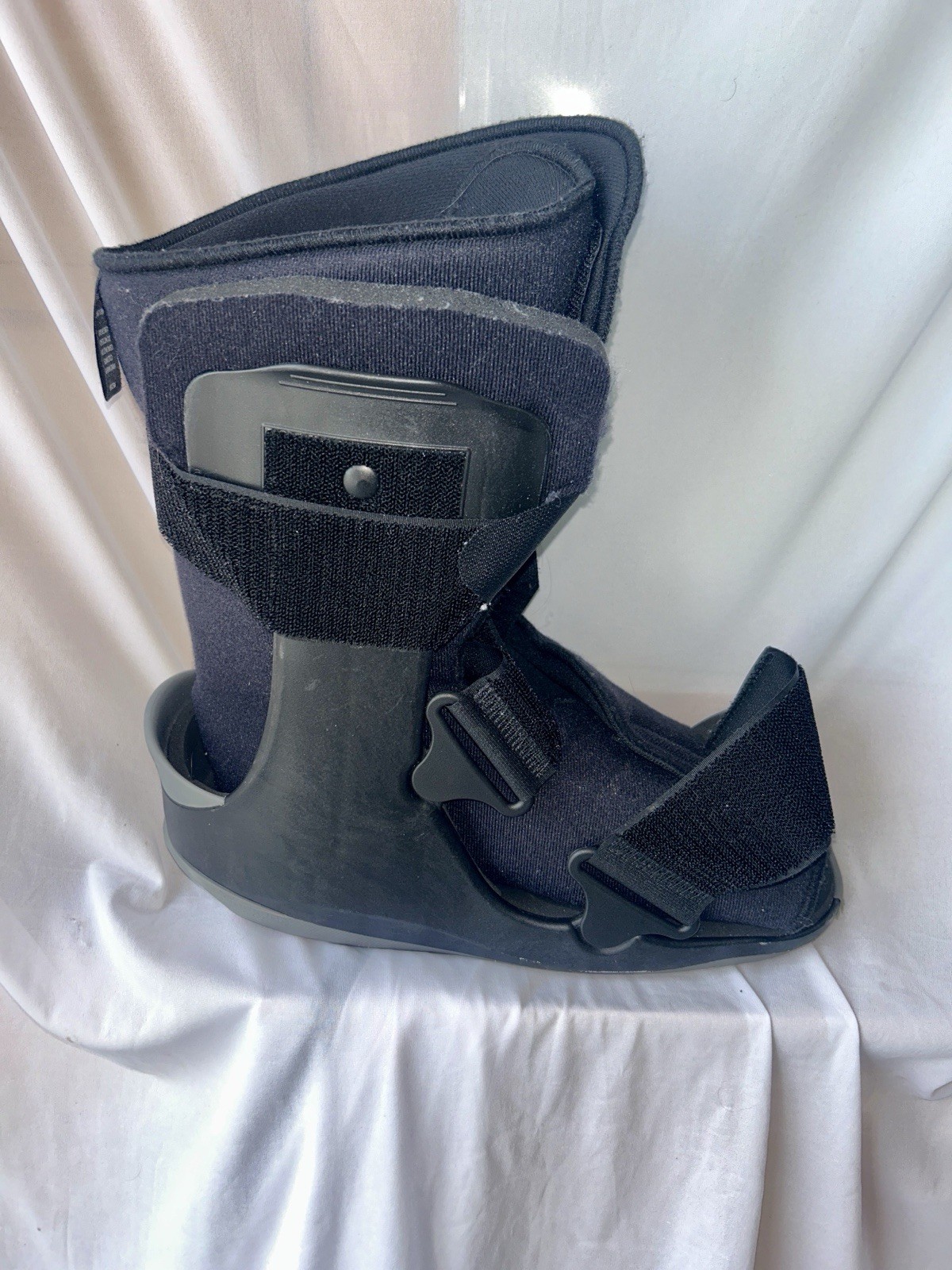 BREG Air Pump Ankle Medical Boot Cast Foot Fracture Brace MEDIUM