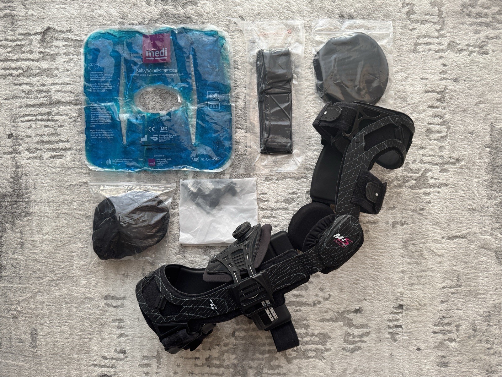 M.4s PCL dynamic knee brace (left medium)
