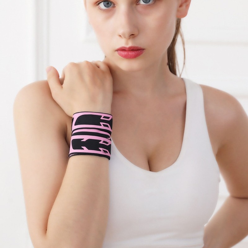 Wrist Support Wrap Adjustable Breathable Wrist Brace For Basketball Badminton