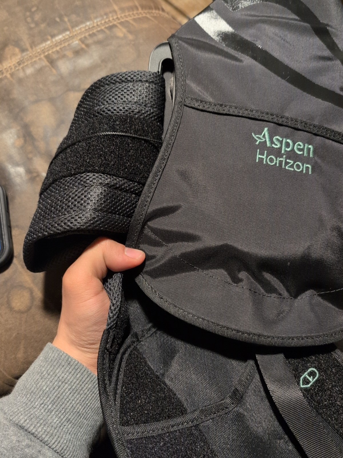 Horizon By Aspen Adjustable strap Back Brace w/Shoulder Straps