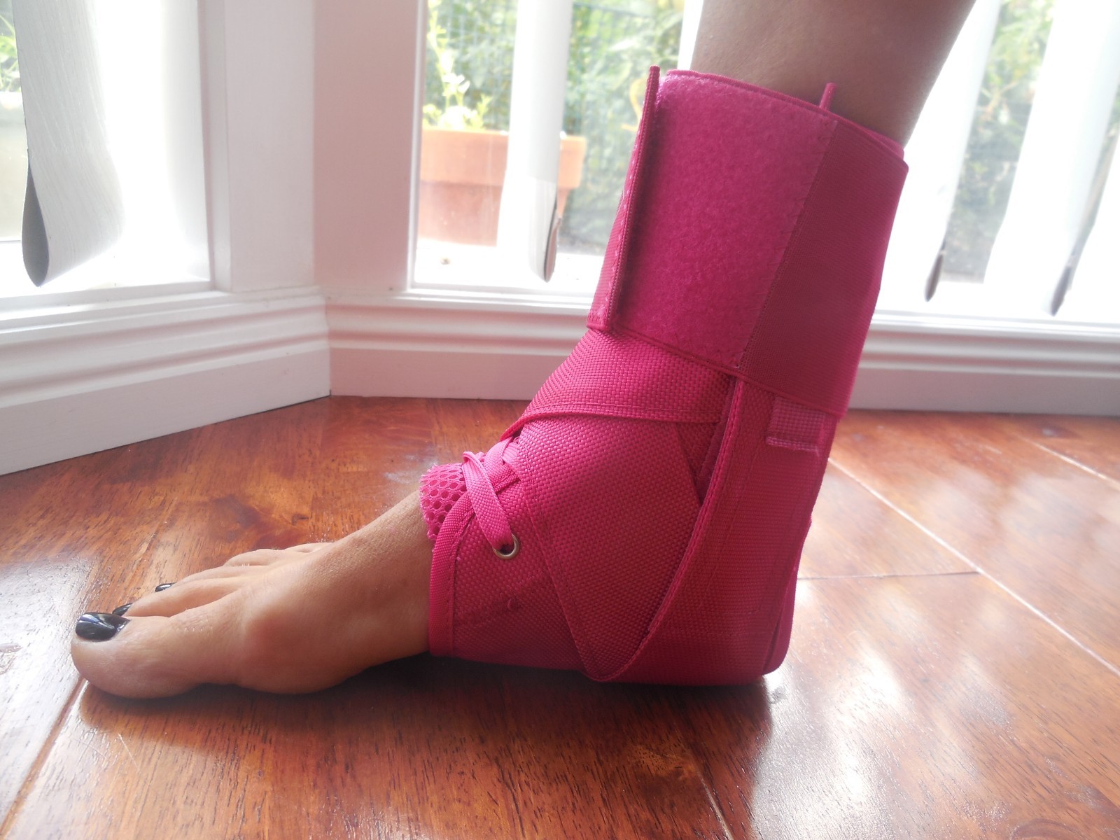 Pair of Quality Ankle Braces Free Postage Same Day Shipping OZ SELLER